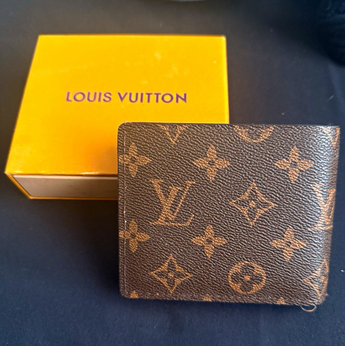 Louis vuitton monogram bifold - louis,