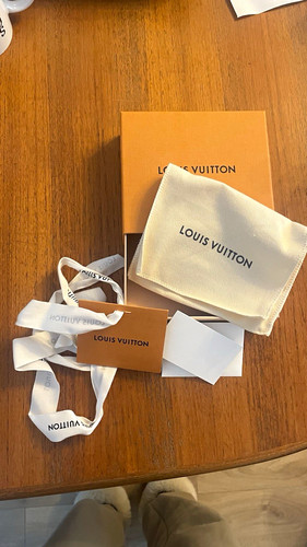 Authentic louis vuitton wallet - authentic,