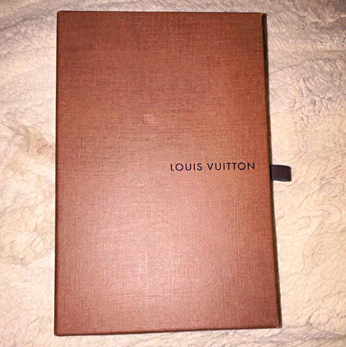 Louis vuitton brown cardboard - louis,