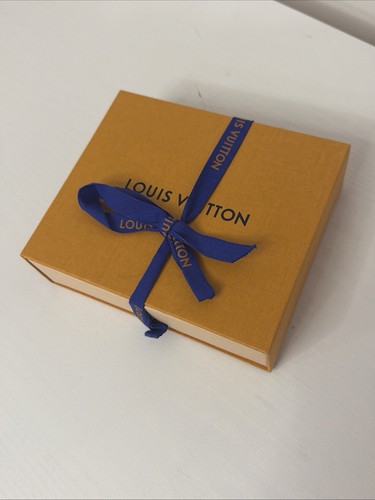 Louis vuitton wallet - louis, drawer