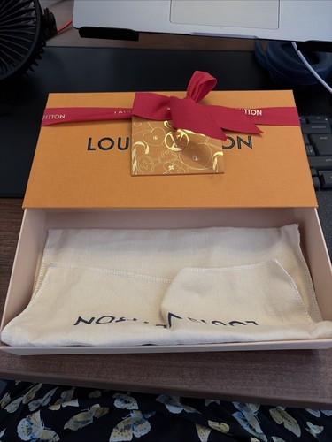 Louis vuitton large purse - large, box