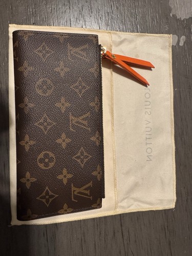 Louis vuitton wallet with dust - wallet,