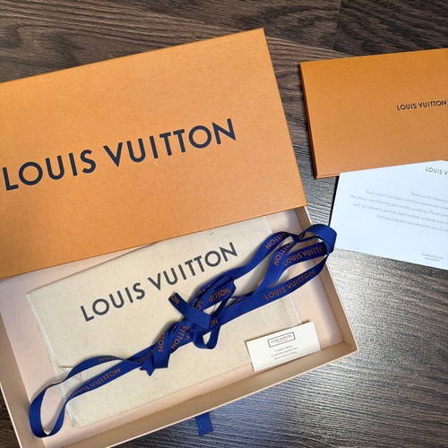 Authentic louis vuitton - louis,