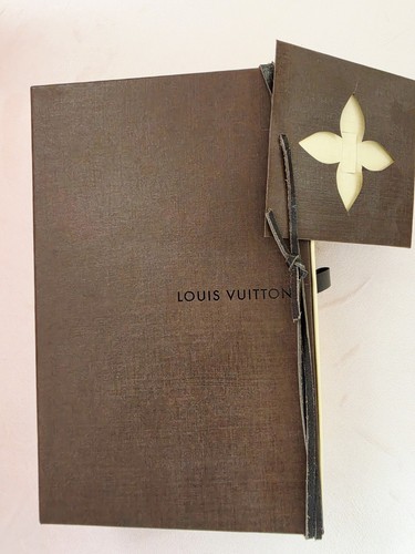 Louis vuitton presentation - louis, box